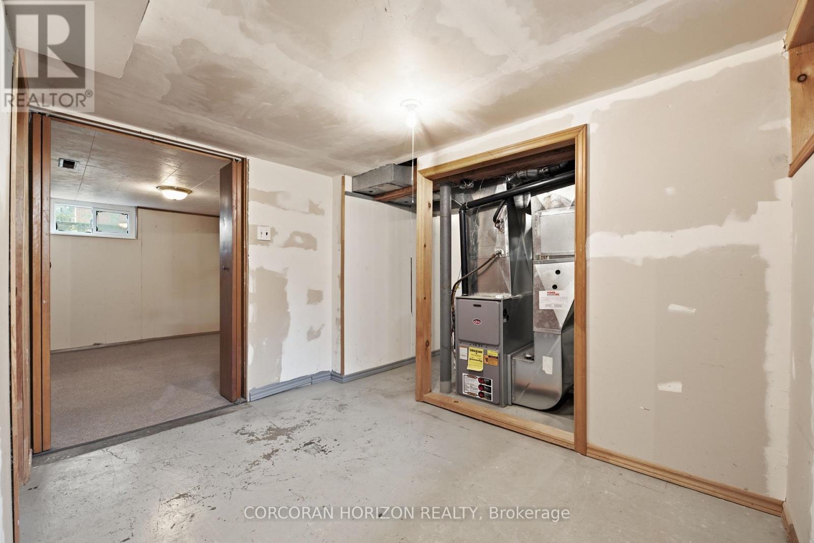180 MELROSE STREET - 28