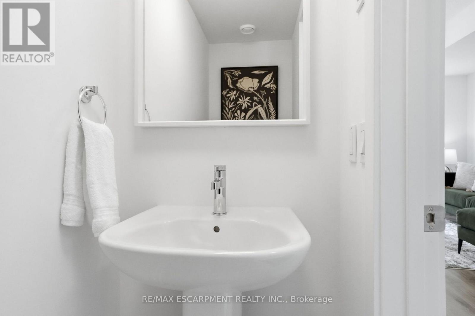 245 BURKE STREET - 14