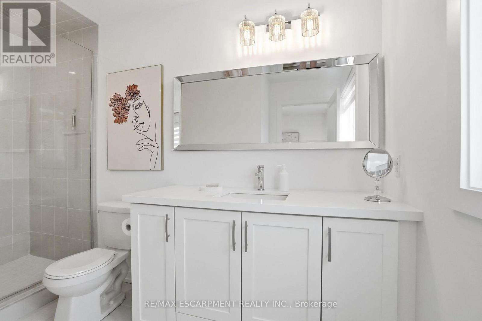 245 BURKE STREET - 18