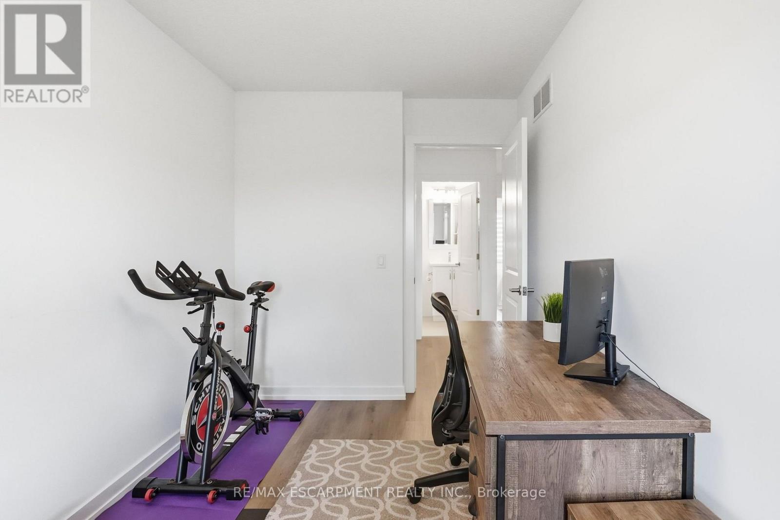 245 BURKE STREET - 24