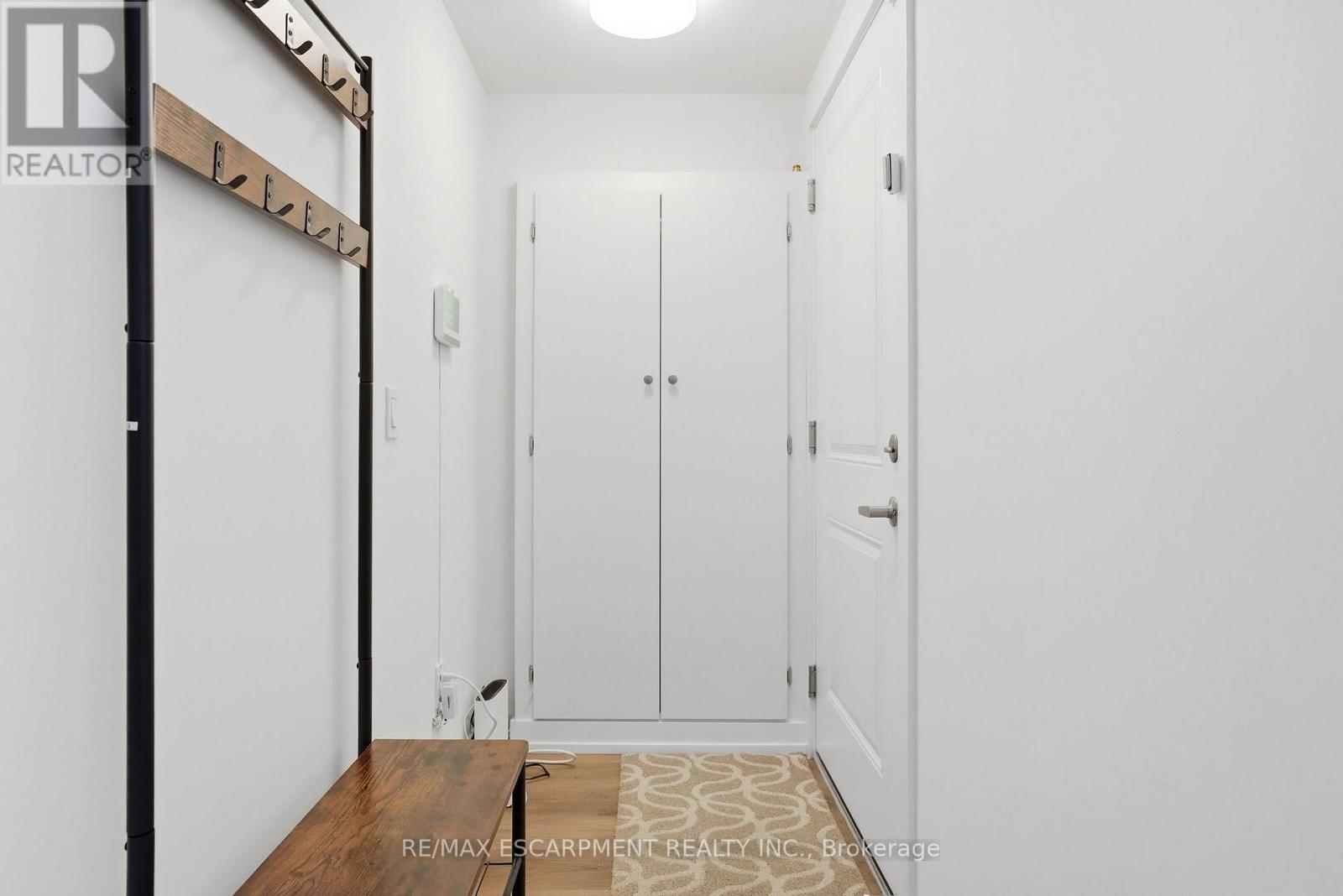 245 BURKE STREET - 26