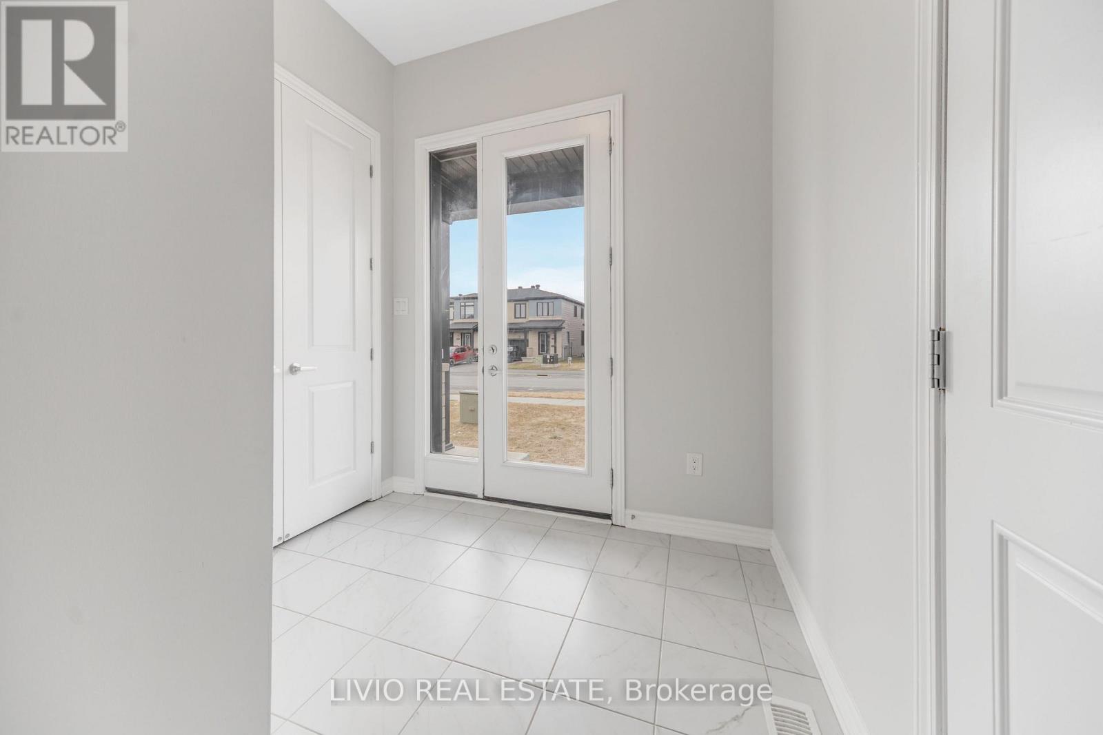 56 JARGEAU ROAD - 3