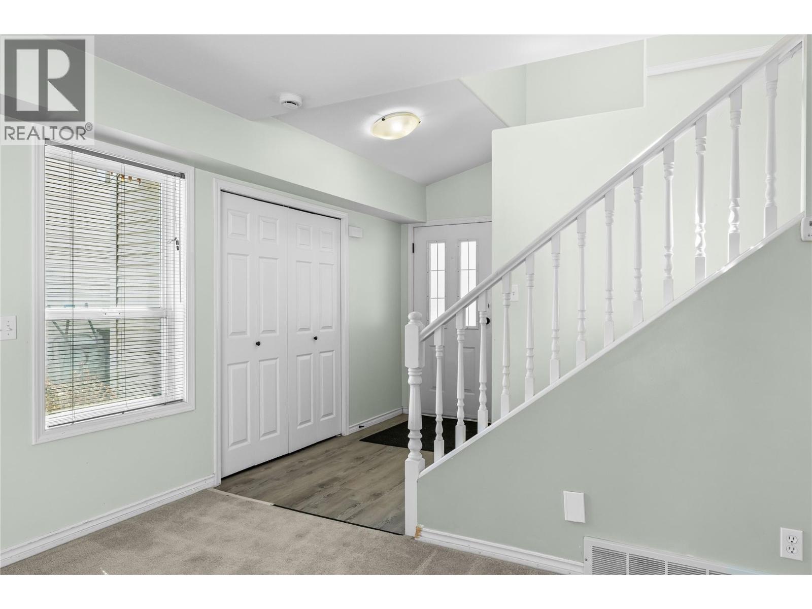 3831 Gellatly Road S - 23