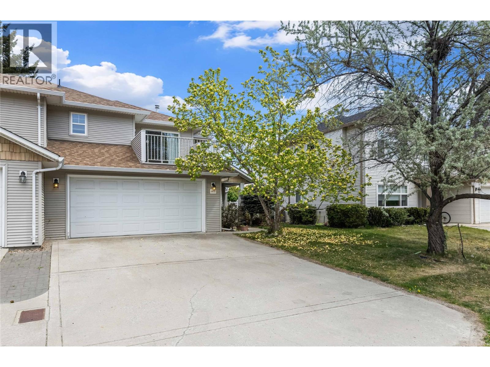 3831 Gellatly Road S - 1