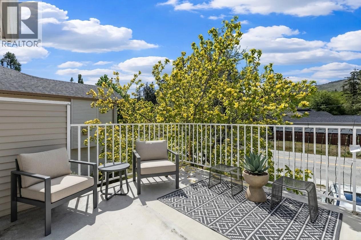 3831 Gellatly Road S - 39