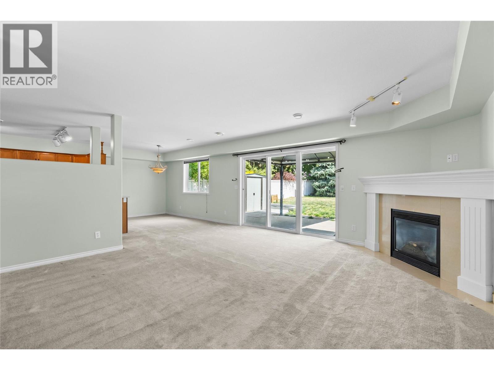 3831 Gellatly Road S - 15