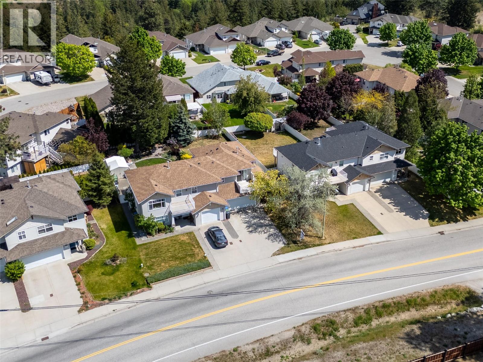3831 Gellatly Road S - 4