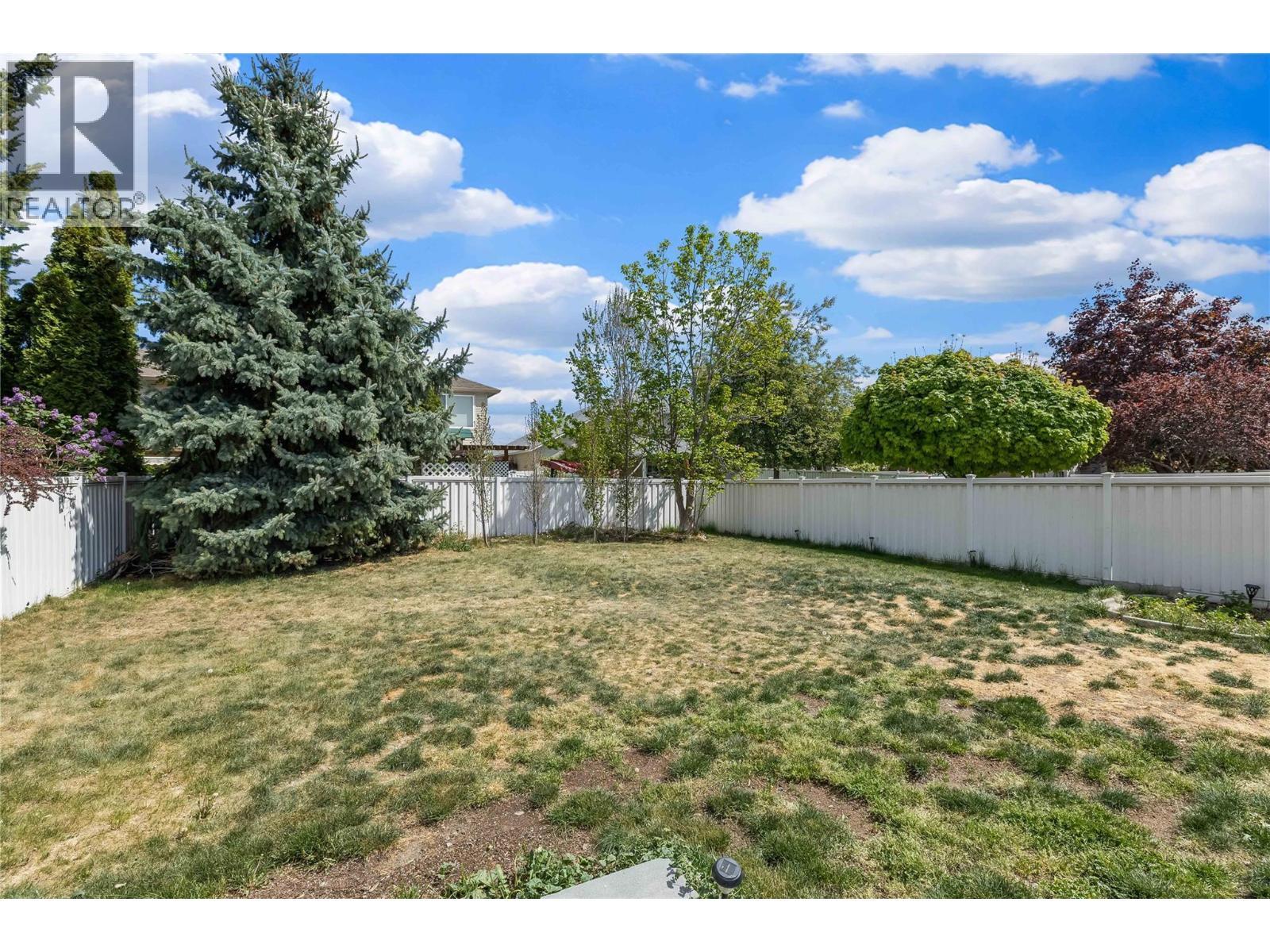3831 Gellatly Road S - 51