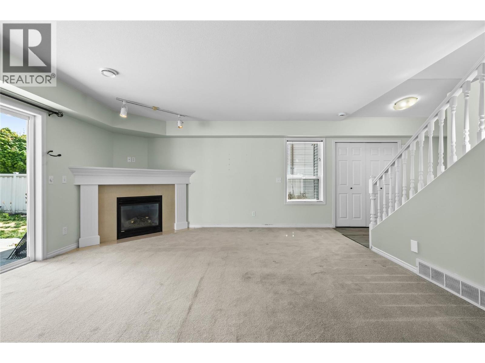 3831 Gellatly Road S - 13