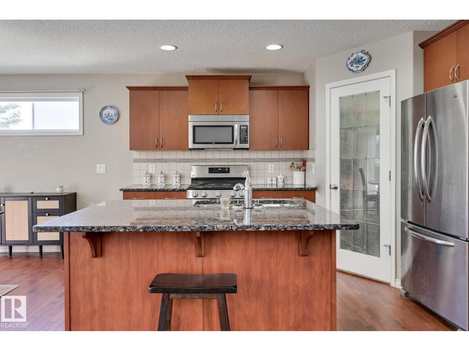 19 ASHTON GA — photo 32