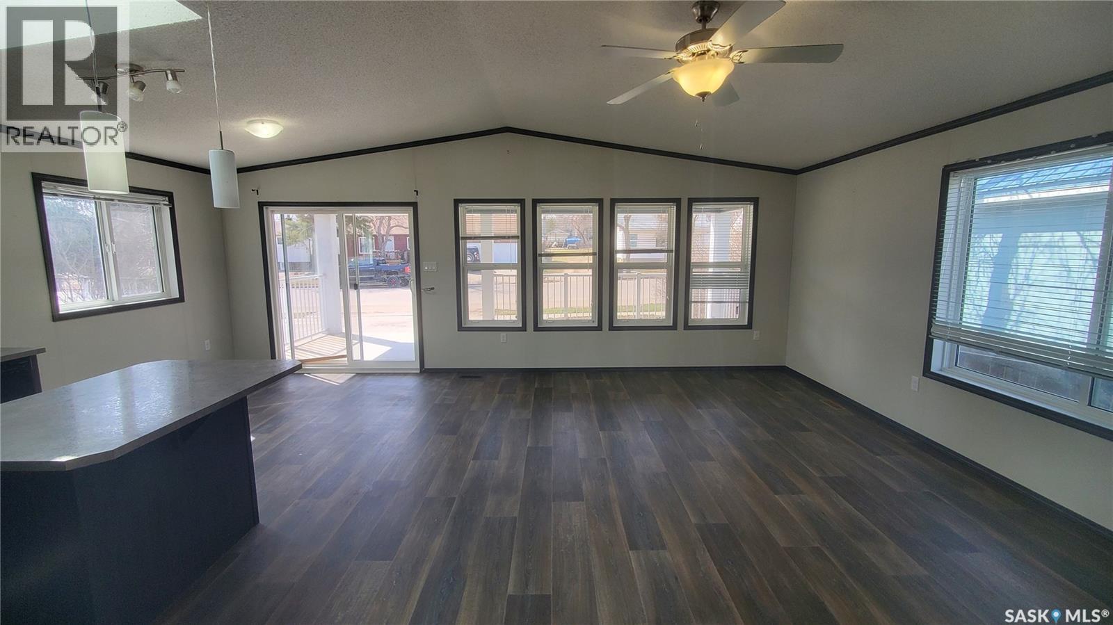 405 2nd AVENUE SE - 7