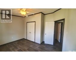 405 2nd Avenue Se, Weyburn, SK S4H1W9 Photo 10
