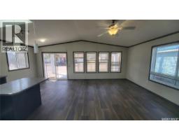 4pc Bathroom - 405 2nd Avenue Se, Weyburn, SK S4H1W9 Photo 7