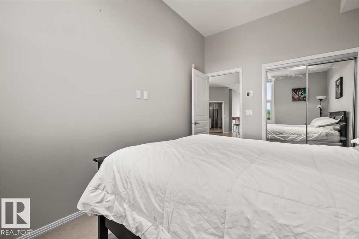 #427 10531 117 ST NW - 18