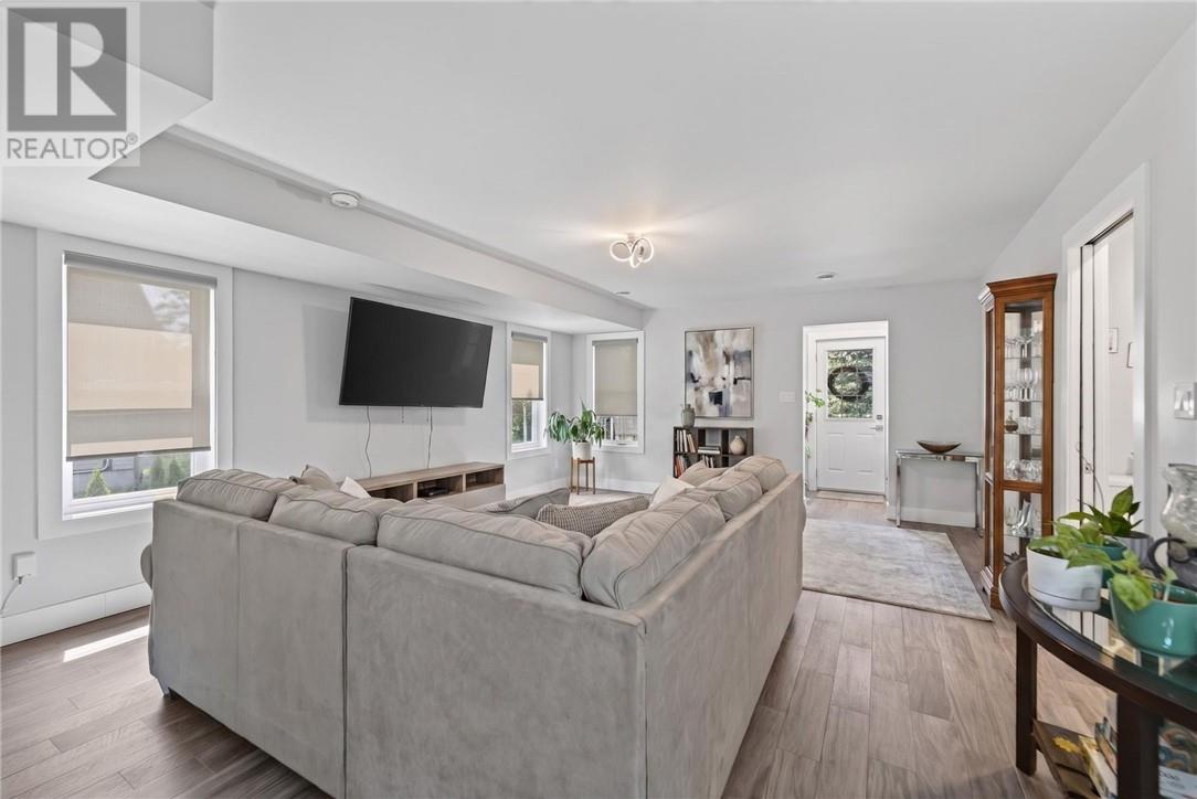 43 Power Street - 25