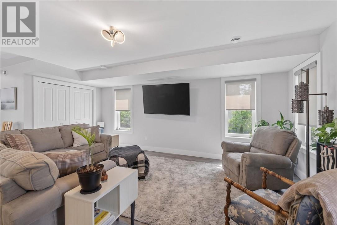 43 Power Street - 28