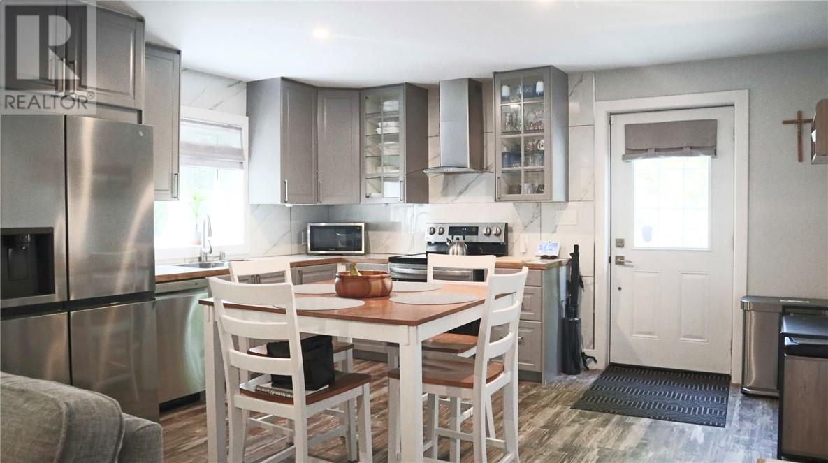 478 Bessie Avenue - Image 2