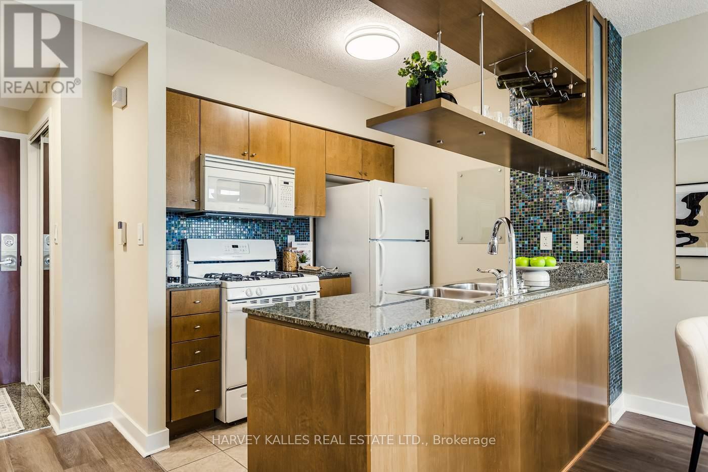 #3808 35 MARINER TERRACE - 9