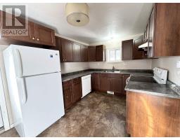 Foyer - 41 Elgin St, Chapleau, ON P0M1K0 Photo 8
