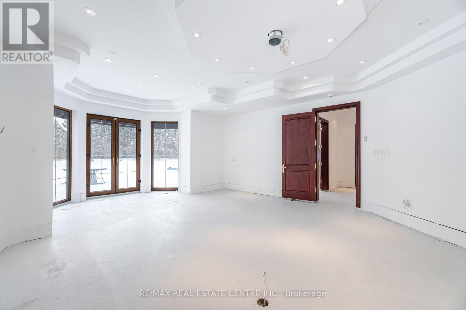 2 EDGEFOREST DRIVE - Image 30