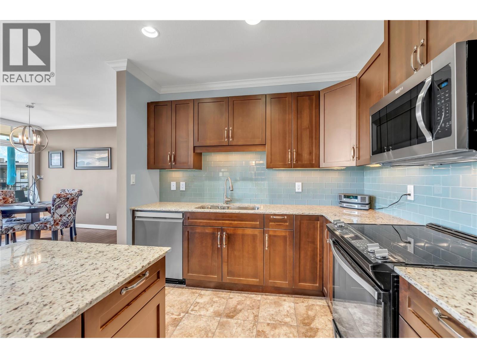 #505 3301 Skaha Lake Road - 12