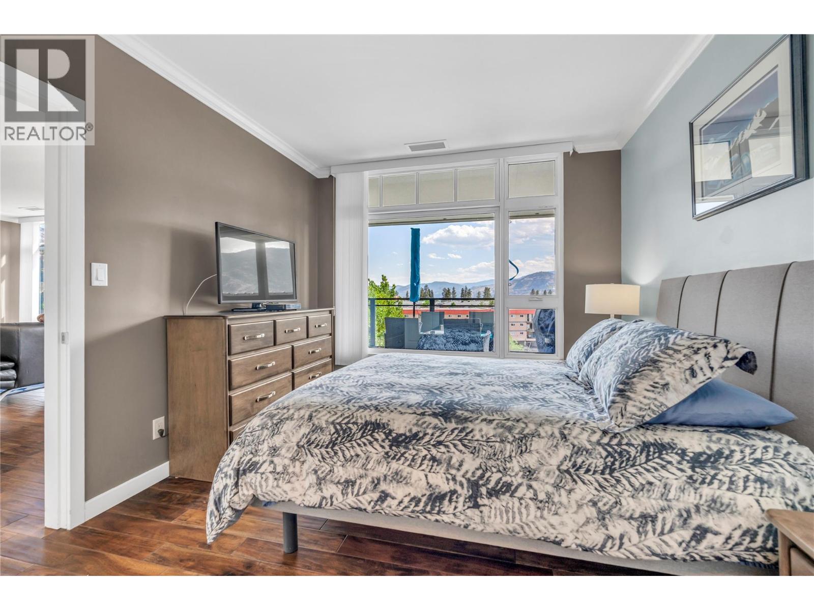 #505 3301 Skaha Lake Road - 16