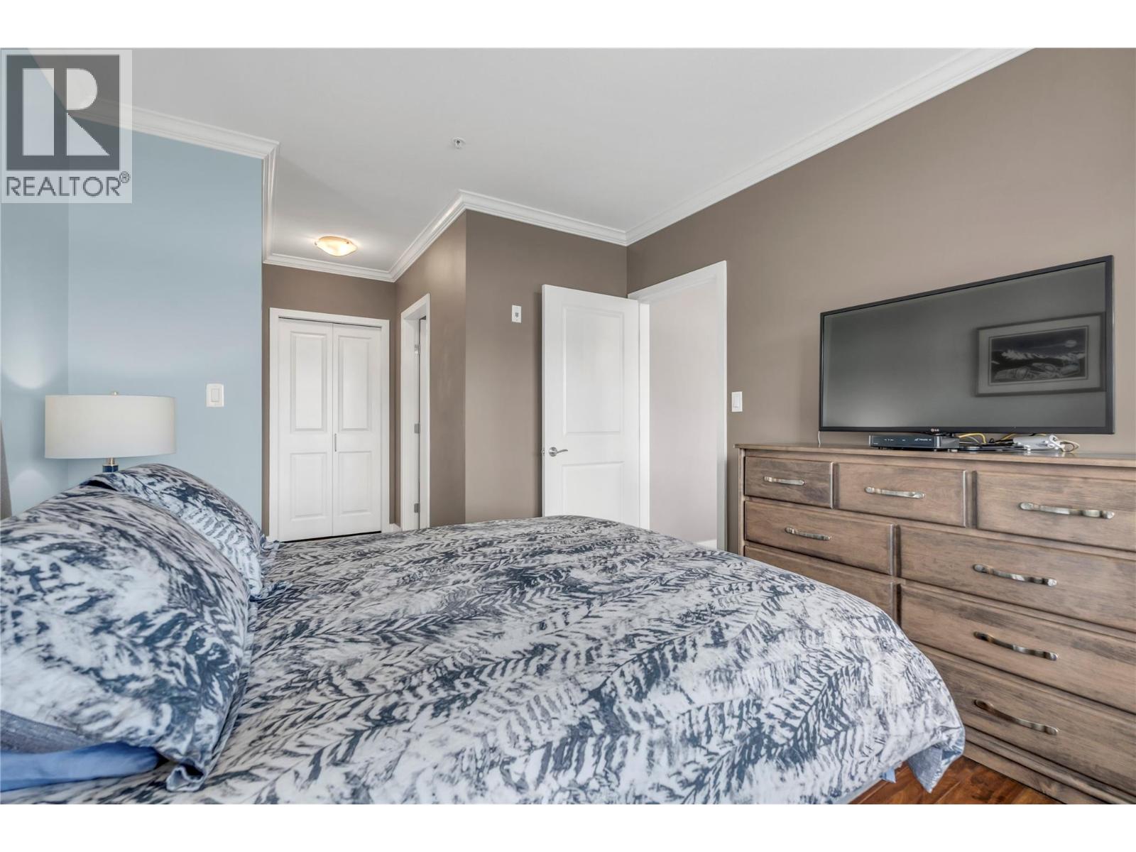 #505 3301 Skaha Lake Road - 17