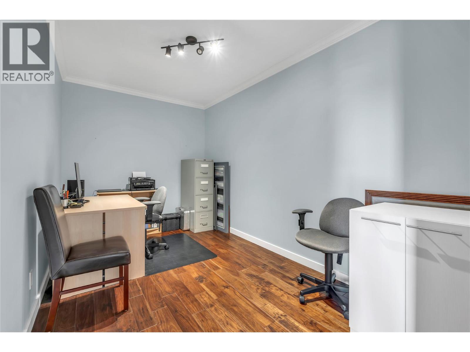 #505 3301 Skaha Lake Road - 23