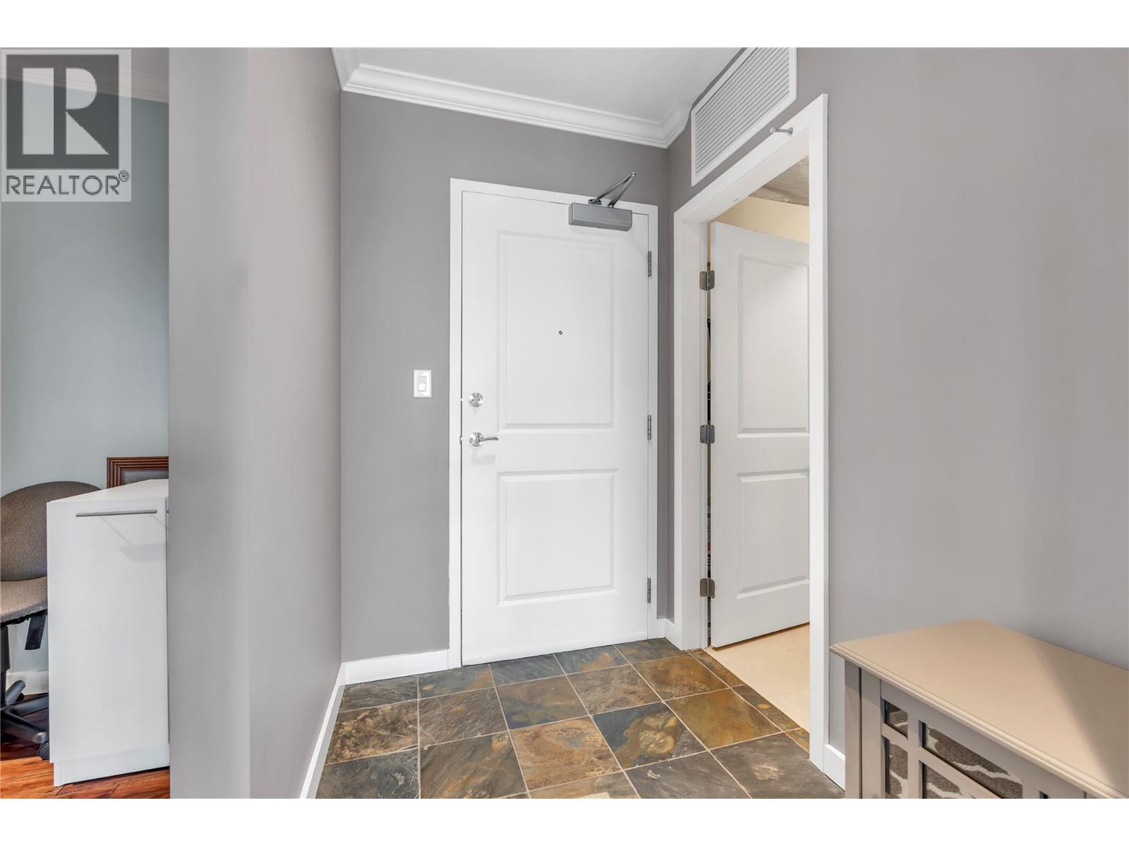 #505 3301 Skaha Lake Road - 25