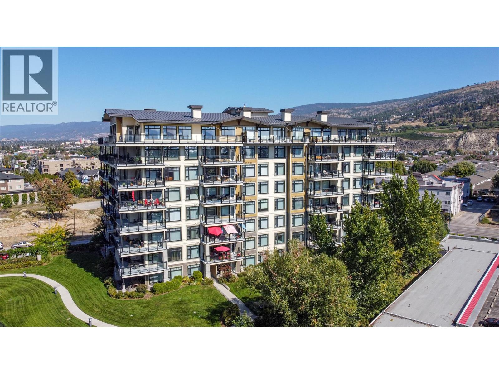 #505 3301 Skaha Lake Road - 38