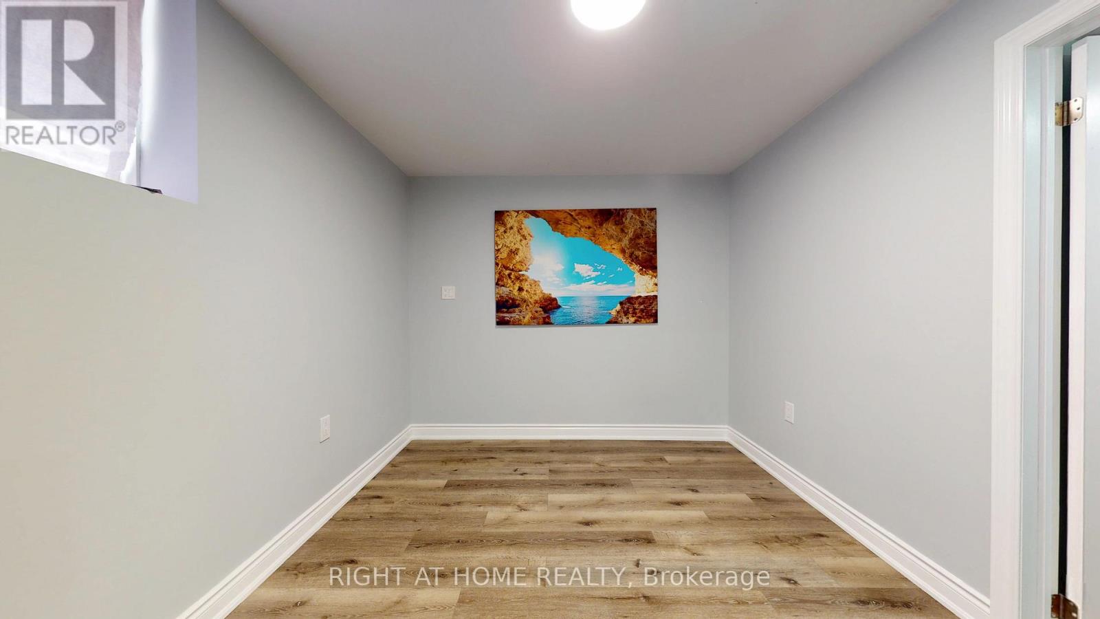 937 LENNON WAY - 40