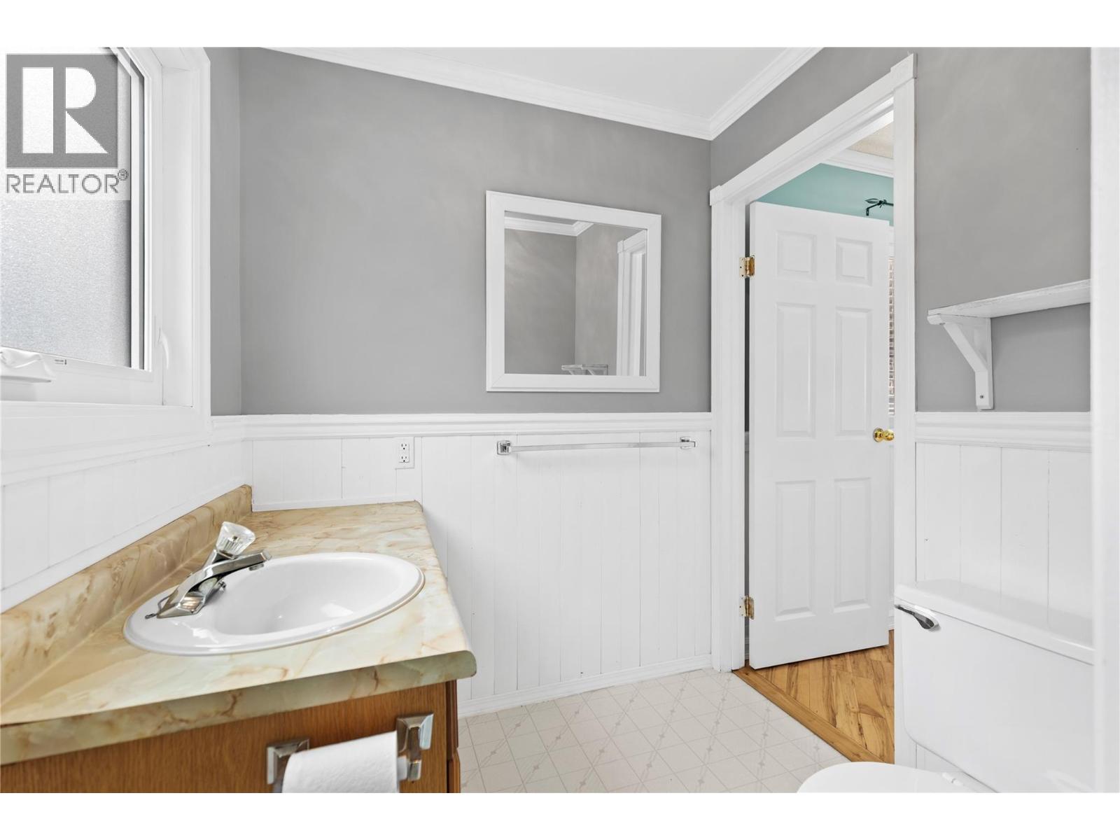112 WALKER Road - 15