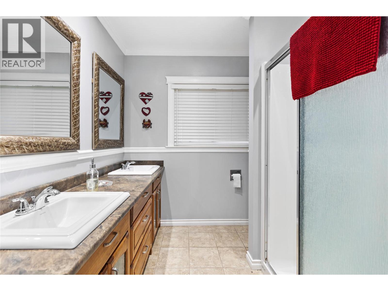 112 WALKER Road - 12