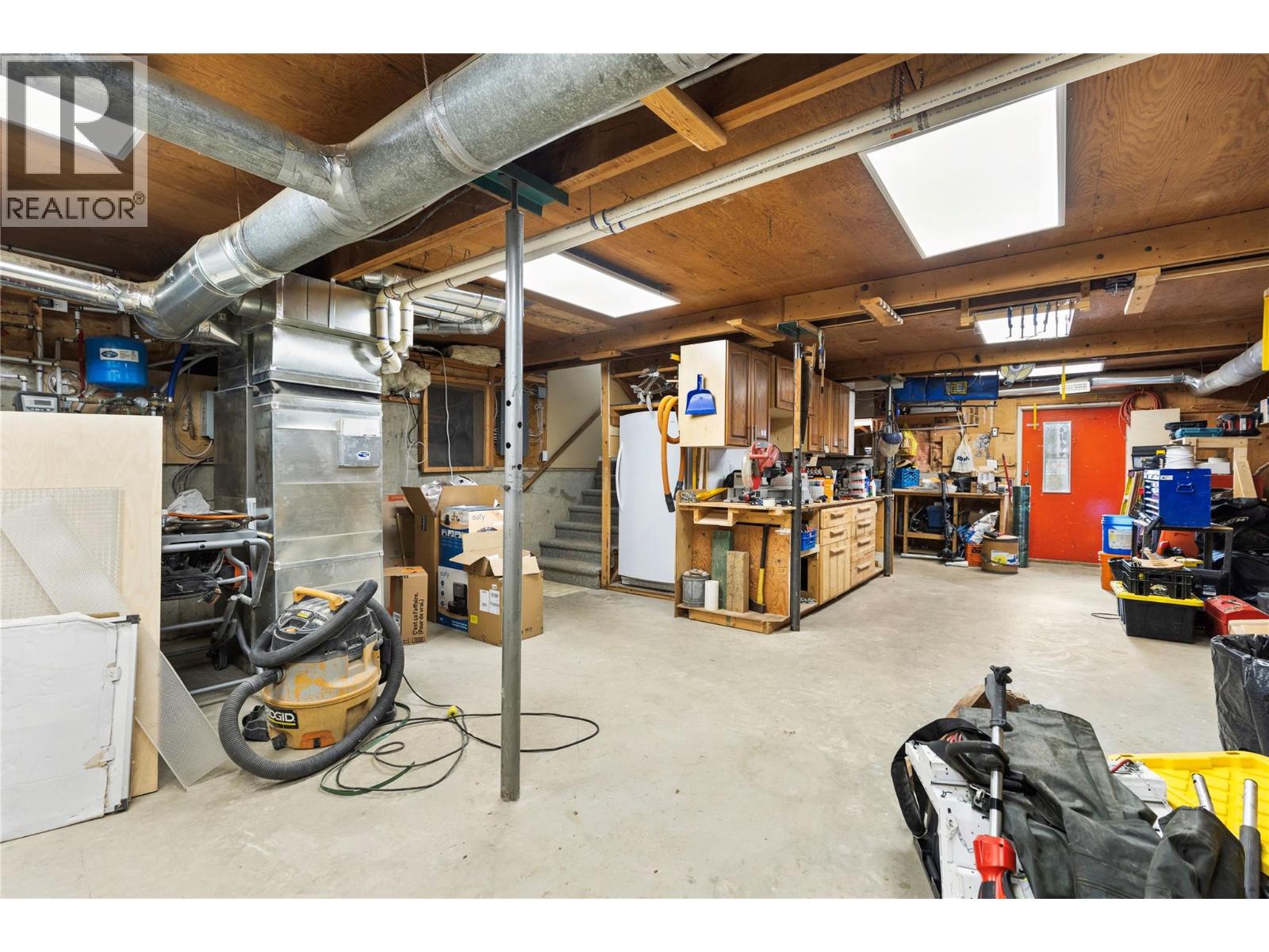 112 WALKER Road - 23