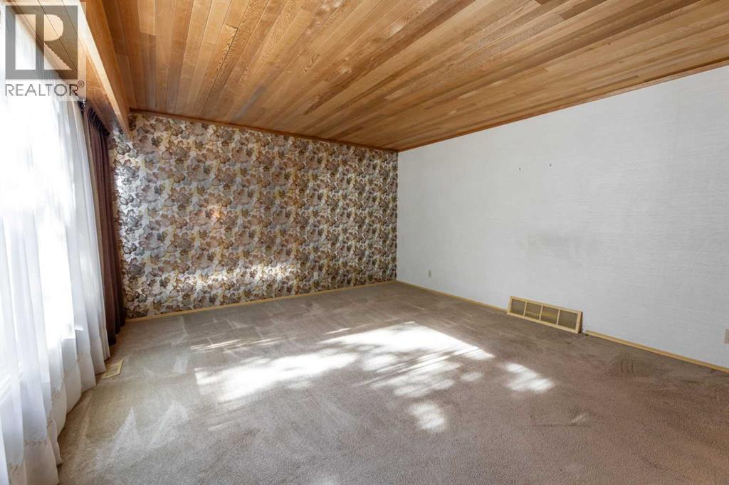 548 Mountain Street - 3