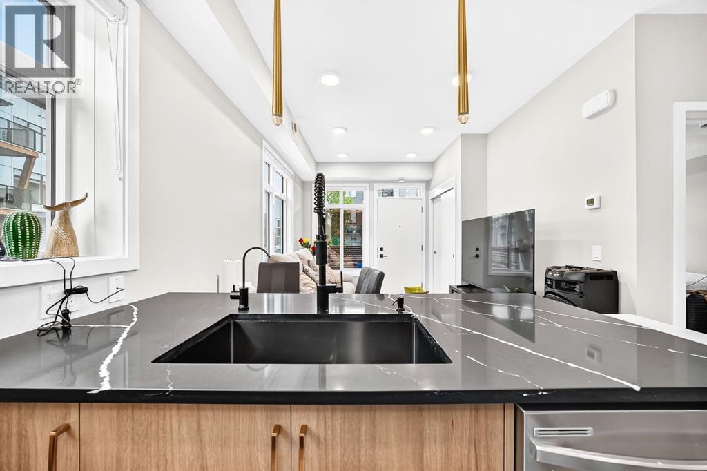 #301 562 Seton Circle SE - 12