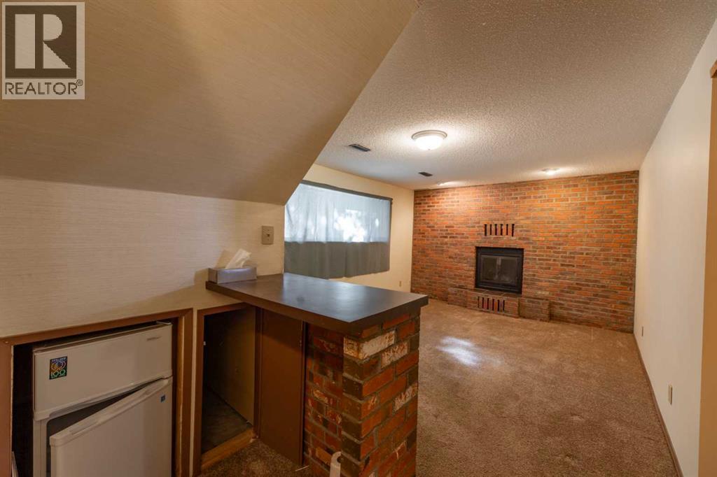 548 Mountain Street - 28