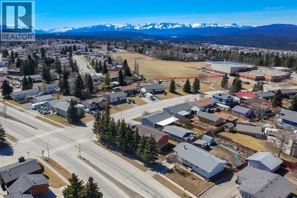 548 Mountain Street - 50