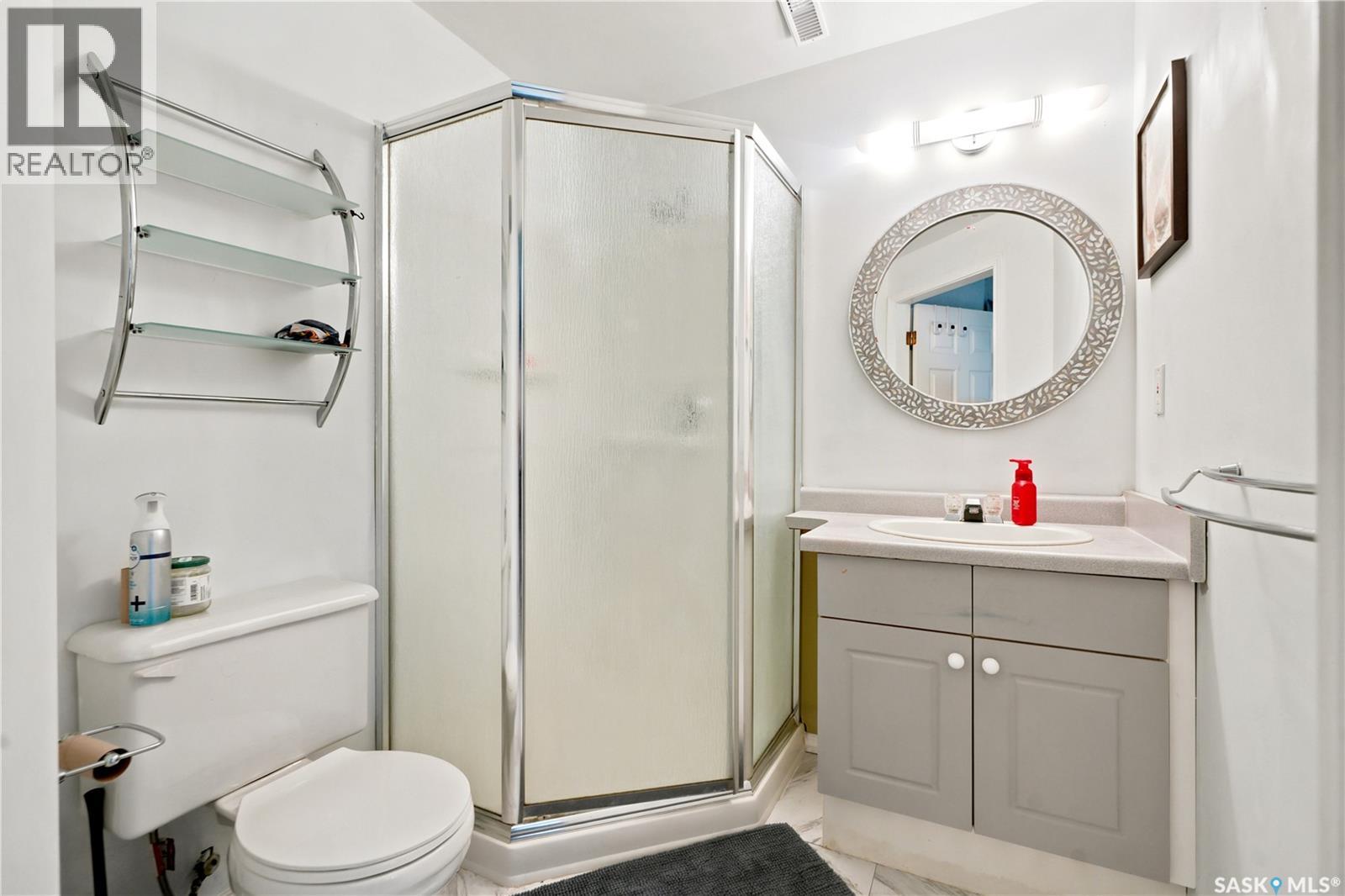#127 535 McWillie AVENUE - 19