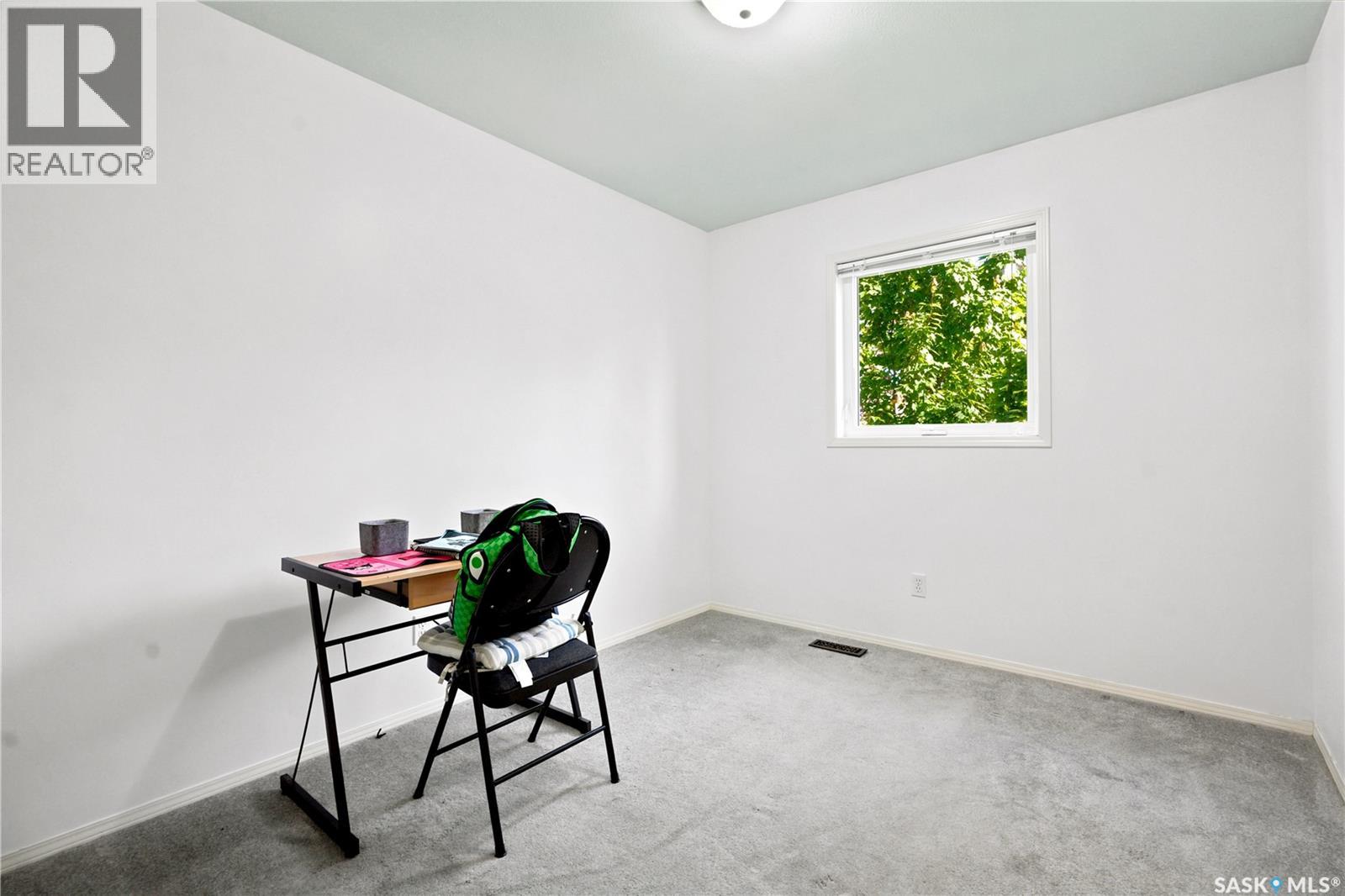 #127 535 McWillie AVENUE - 13