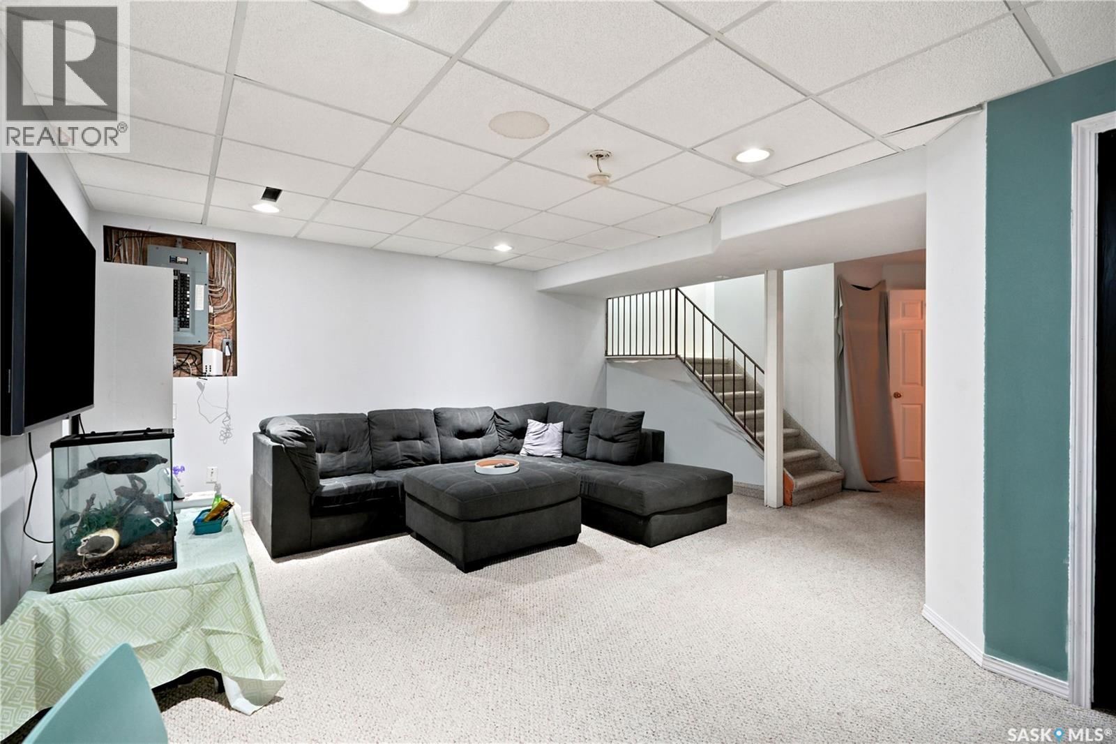 #127 535 McWillie AVENUE - 17