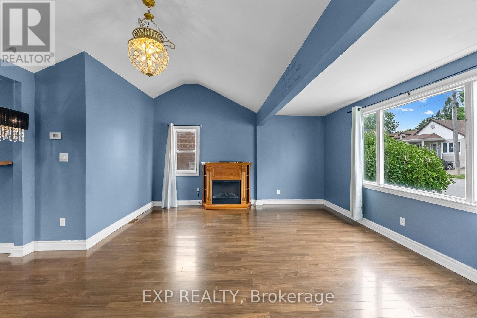 6344 ASH STREET - 3