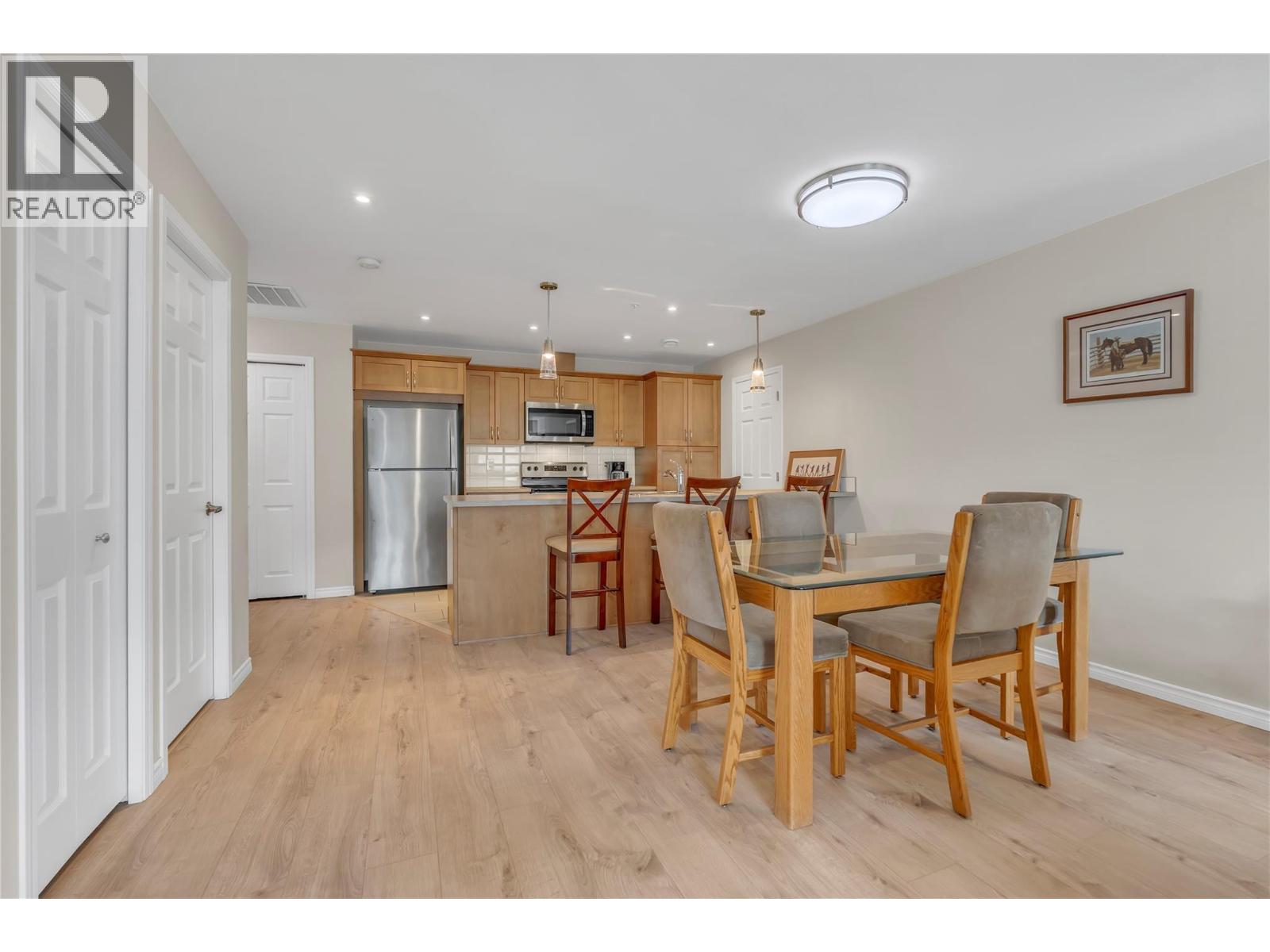 #804 3346 SKAHA LAKE Road - 12