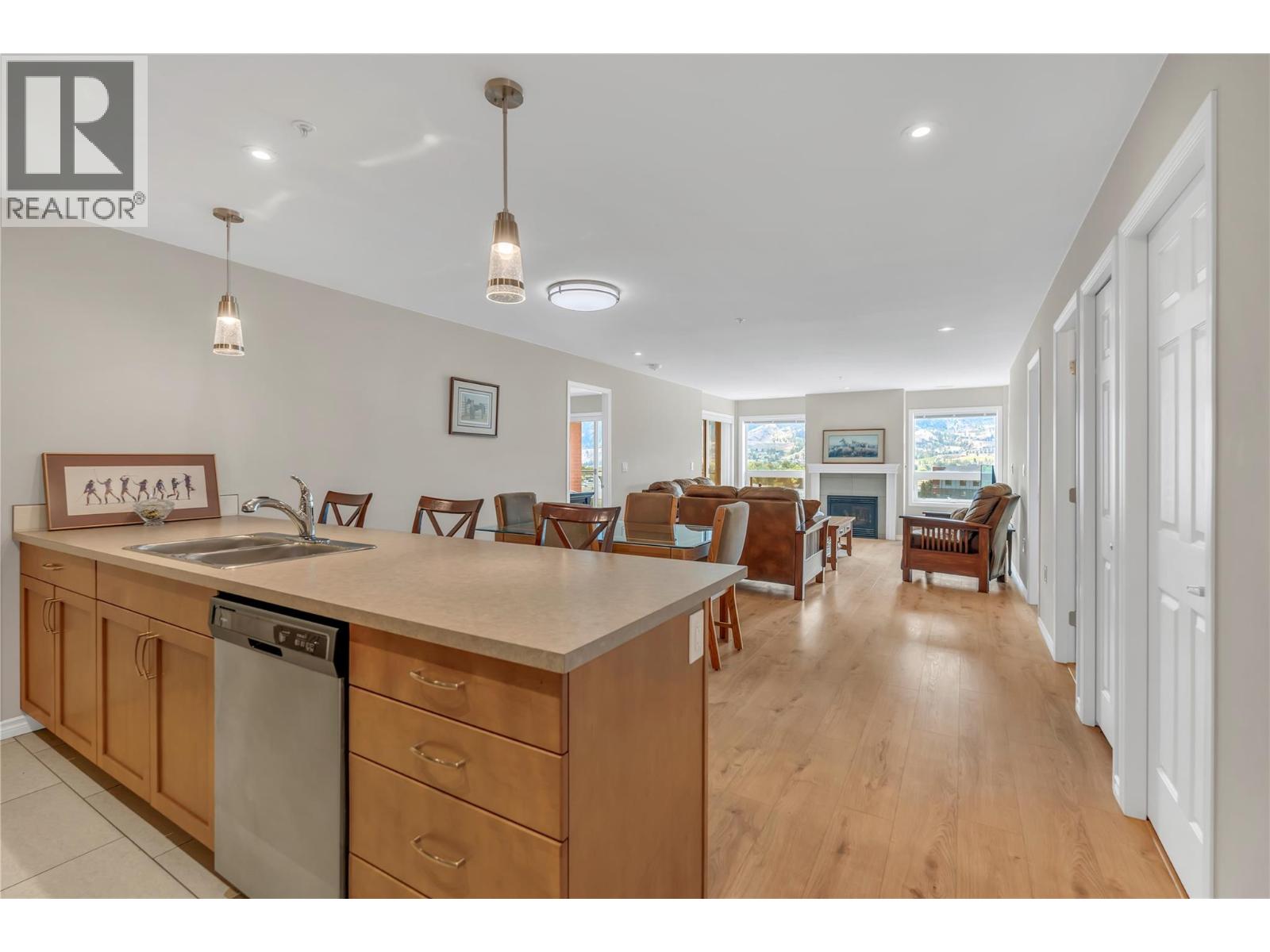 #804 3346 SKAHA LAKE Road - 10