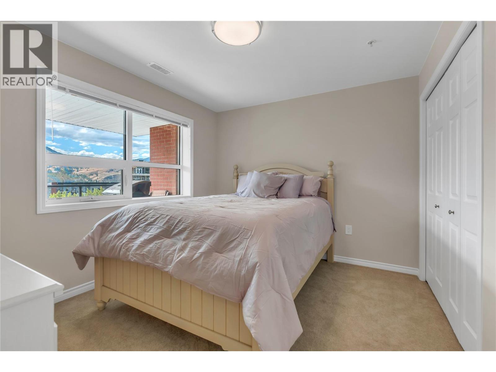 #804 3346 SKAHA LAKE Road - 14