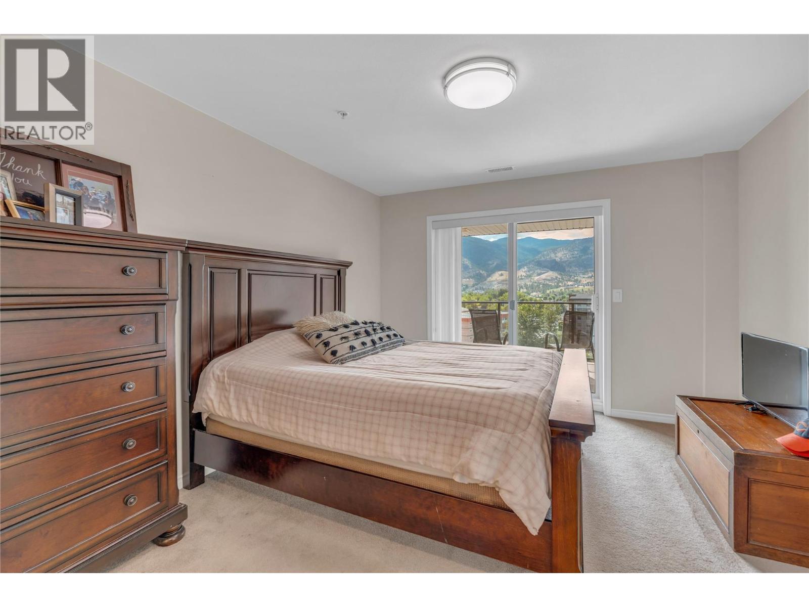 #804 3346 SKAHA LAKE Road - 20