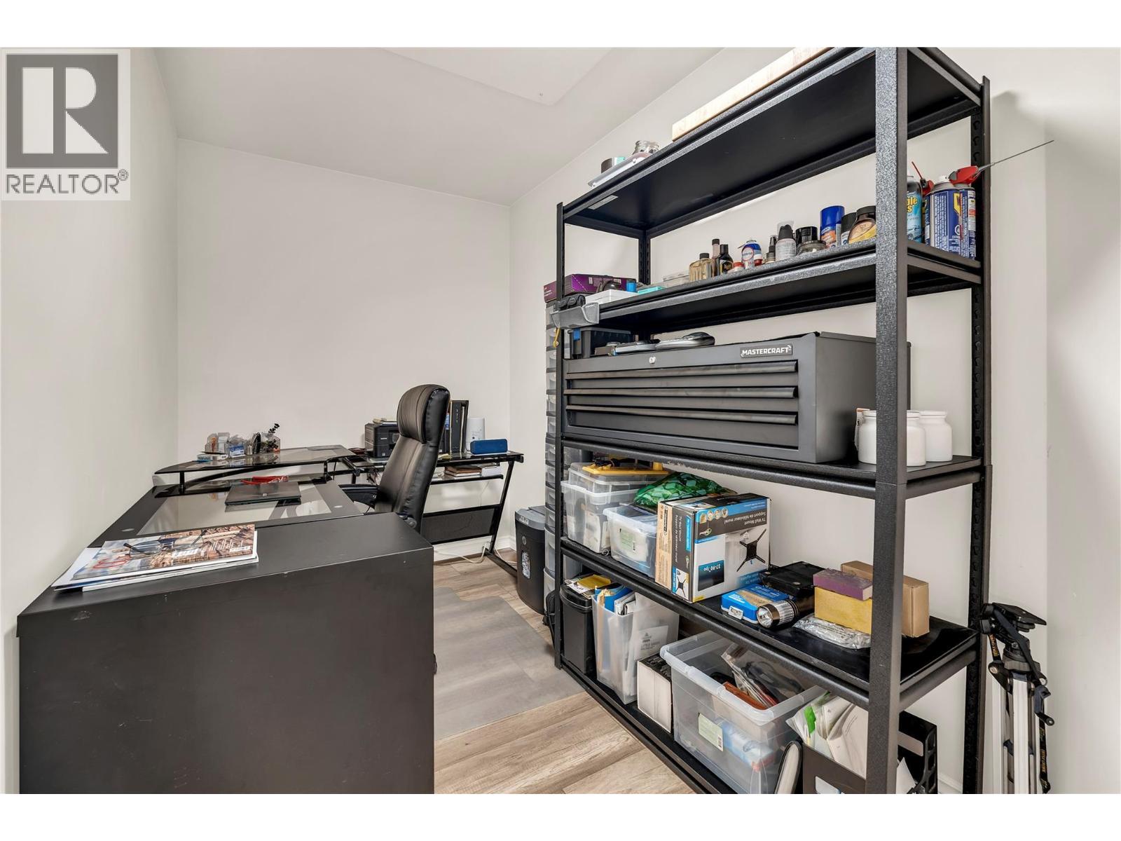 #804 3346 SKAHA LAKE Road - 23
