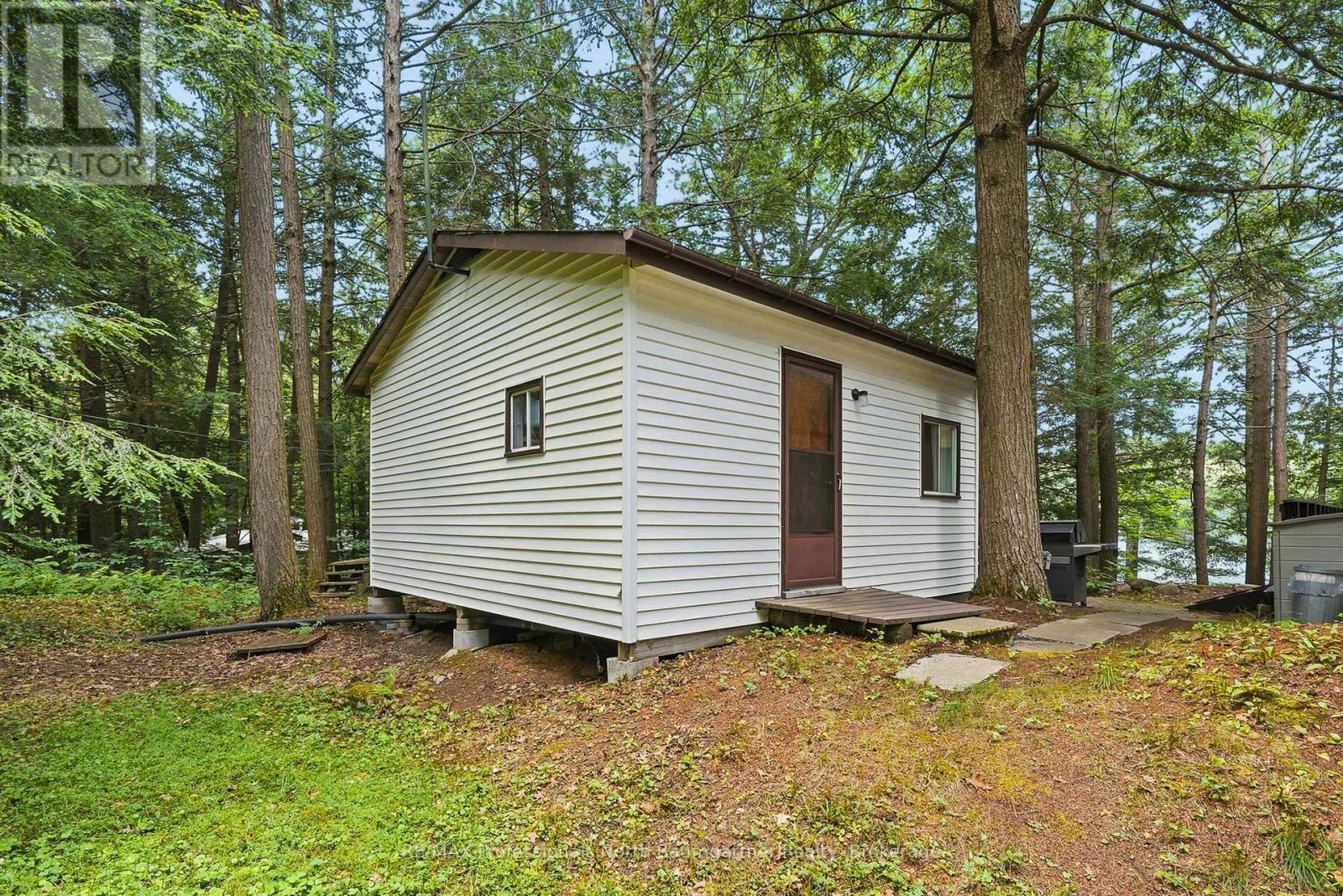 1202 THREE BROTHERS DRIVE - 21