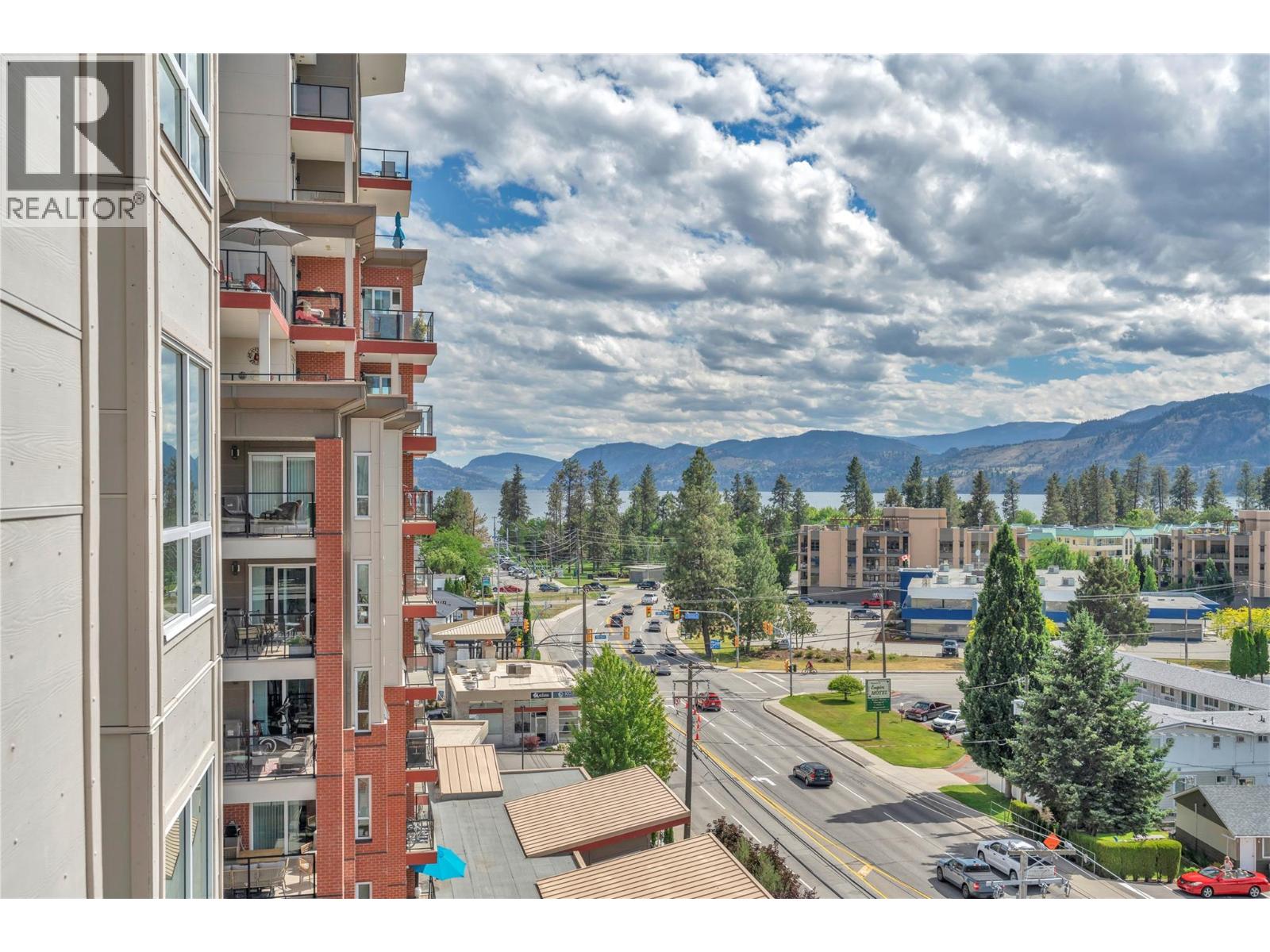 #804 3346 SKAHA LAKE Road - 25