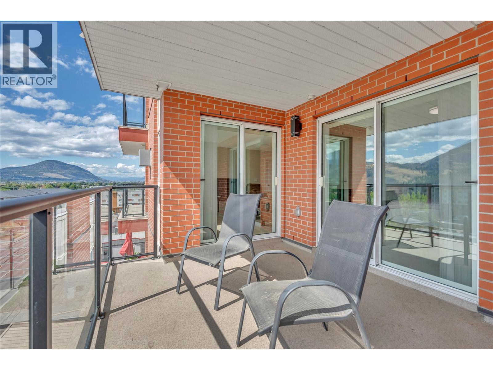 #804 3346 SKAHA LAKE Road - 26